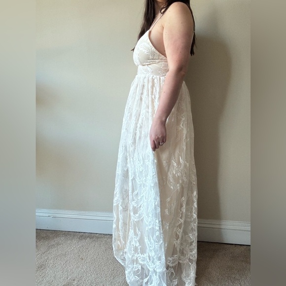 Baltic Born White Lace Maxi Dress - Picture 4 of 13
